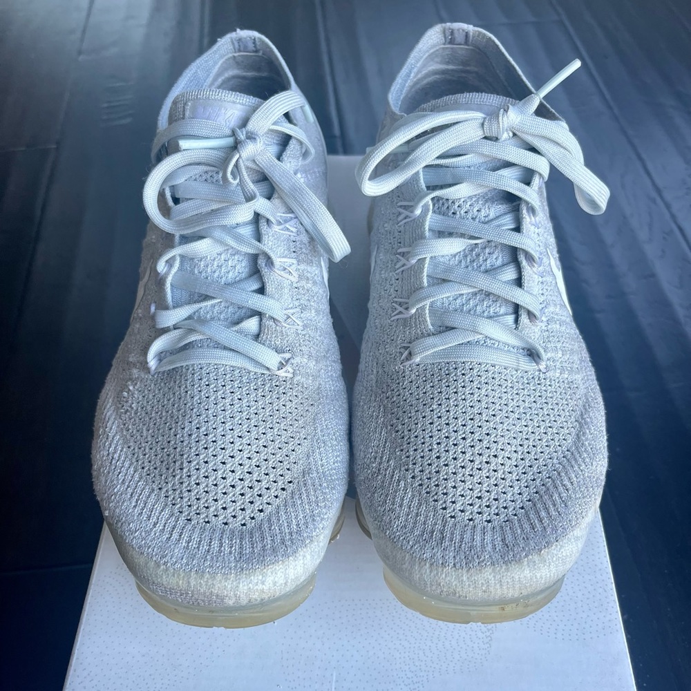 Men’s Vapormax Flyknit 8.5 Wolf Grey